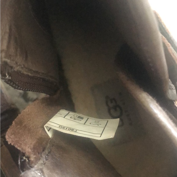 UGG Australia EMALIE Leather Wedge Ankle Bootie Waterproof- Size 10 - Picture 7 of 9